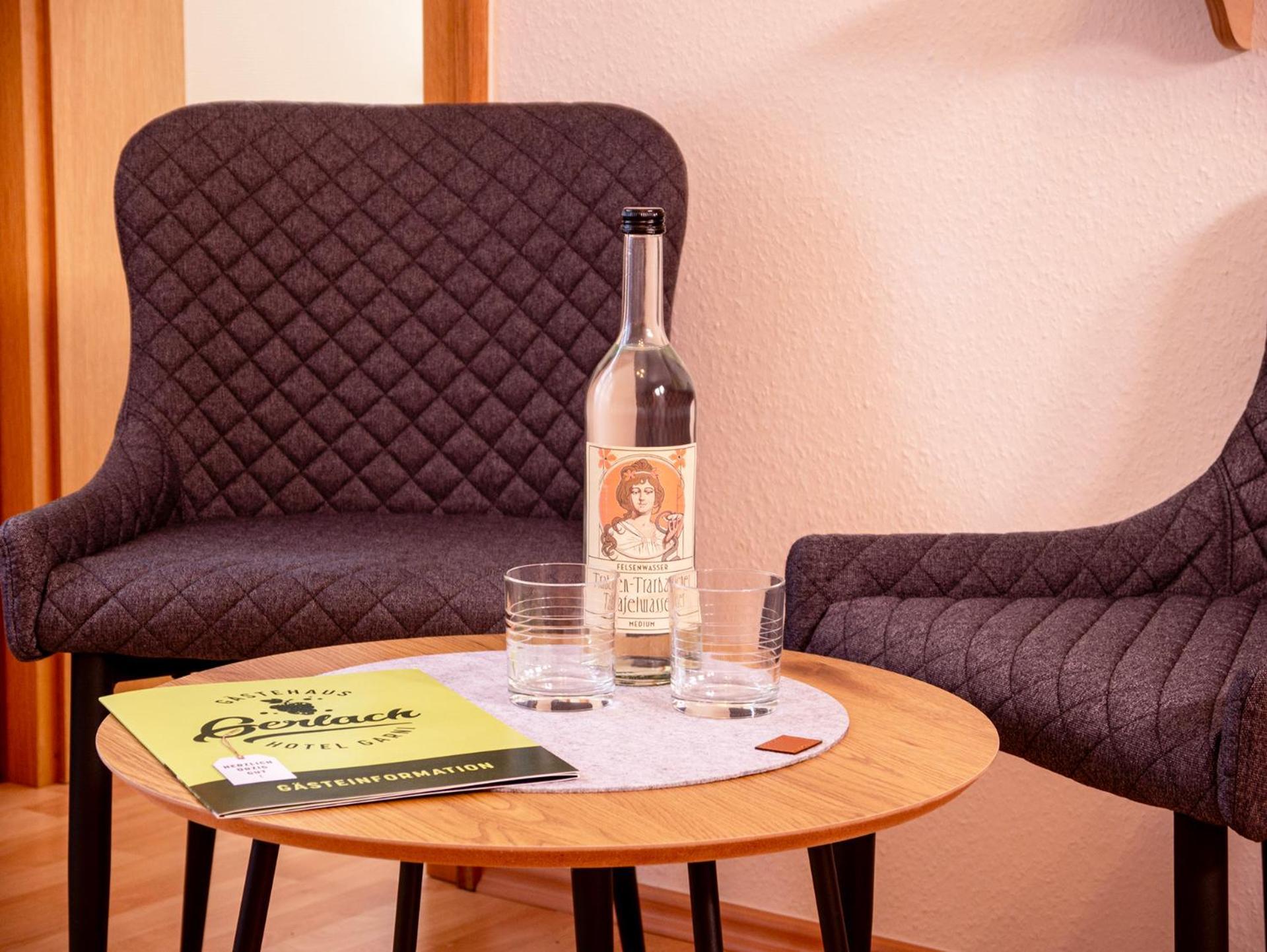 Weingut / Gaestehaus Gerlach Ürzig Εξωτερικό φωτογραφία